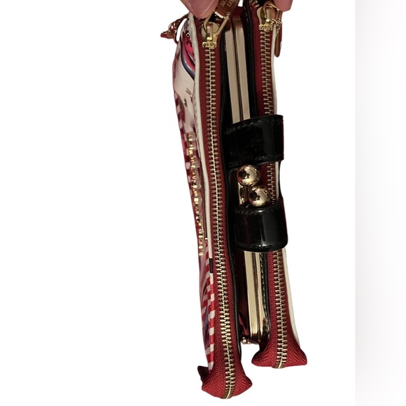 Nicole Lee Crossbody Purse - Picture 4 of 6